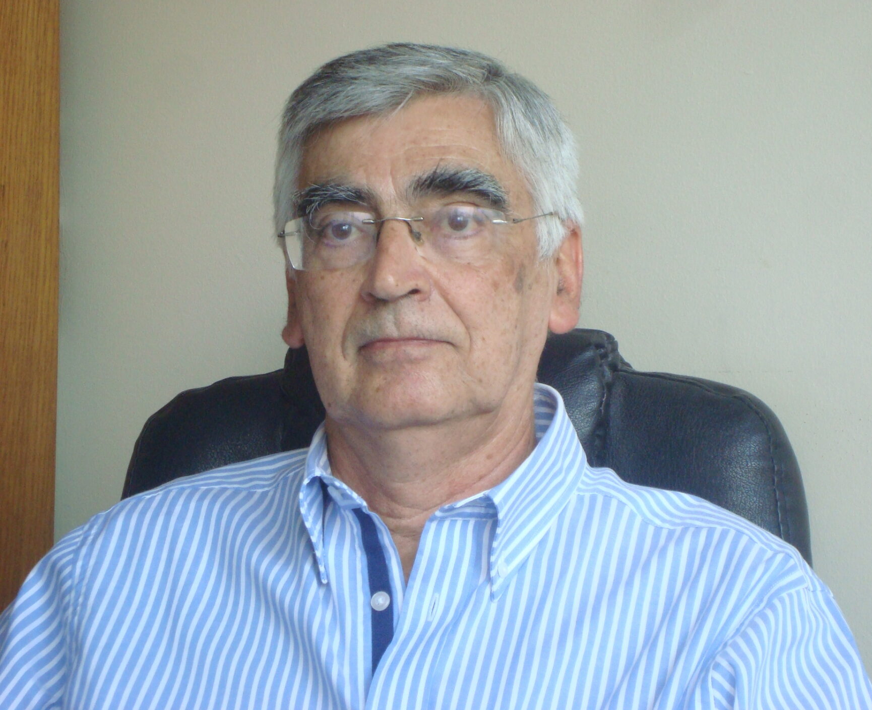 Foto Cansado Carvalho